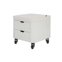 Kuscheliger Pedikürehocker: Mit zwei Schubladen aus weiß lackiertem Holz